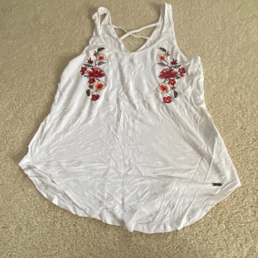 Hollister - 1 shirt, two tank tops size xs